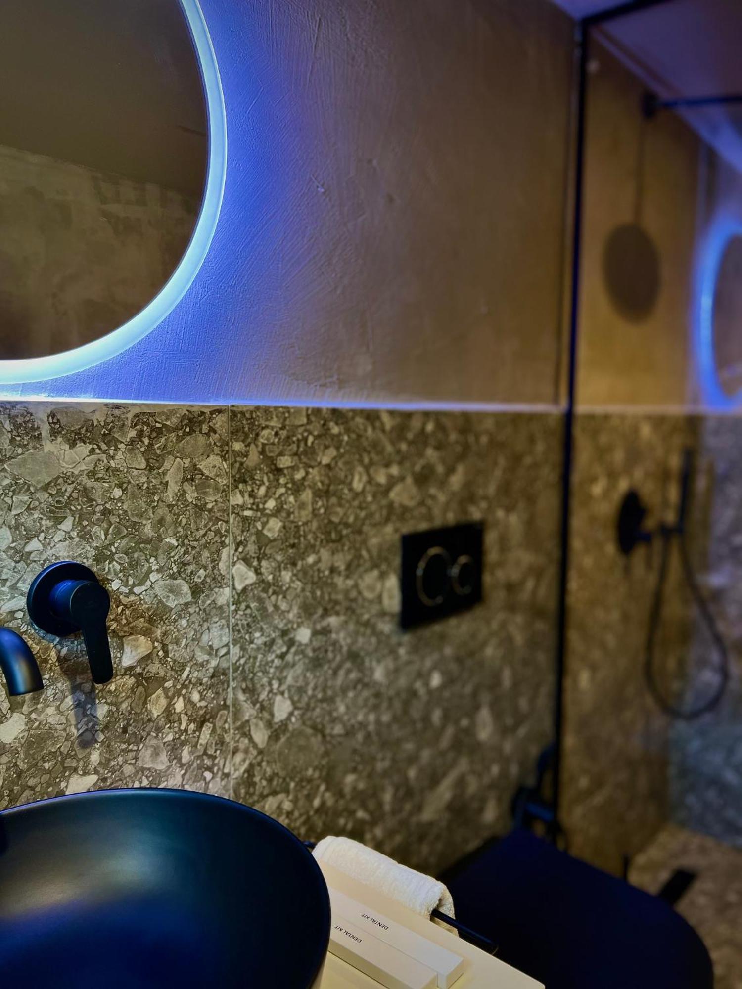 Rex Hotel Boutique Тирана Екстериор снимка
