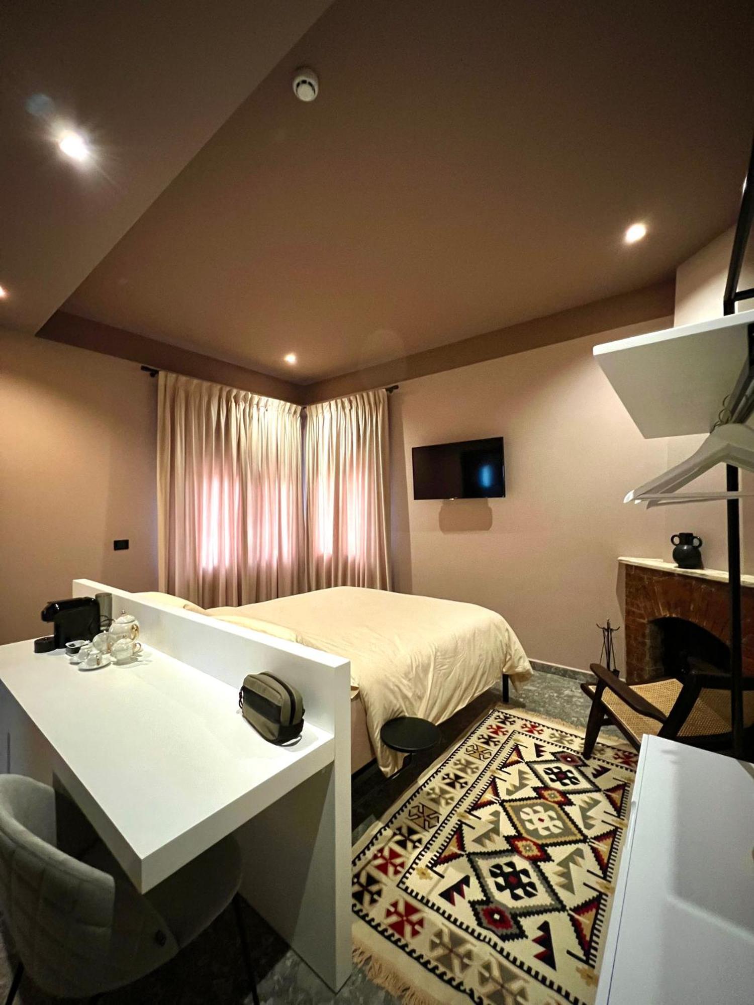 Rex Hotel Boutique Тирана Екстериор снимка