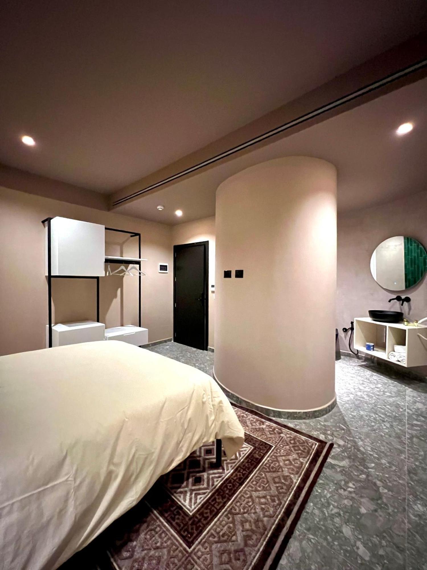 Rex Hotel Boutique Тирана Екстериор снимка