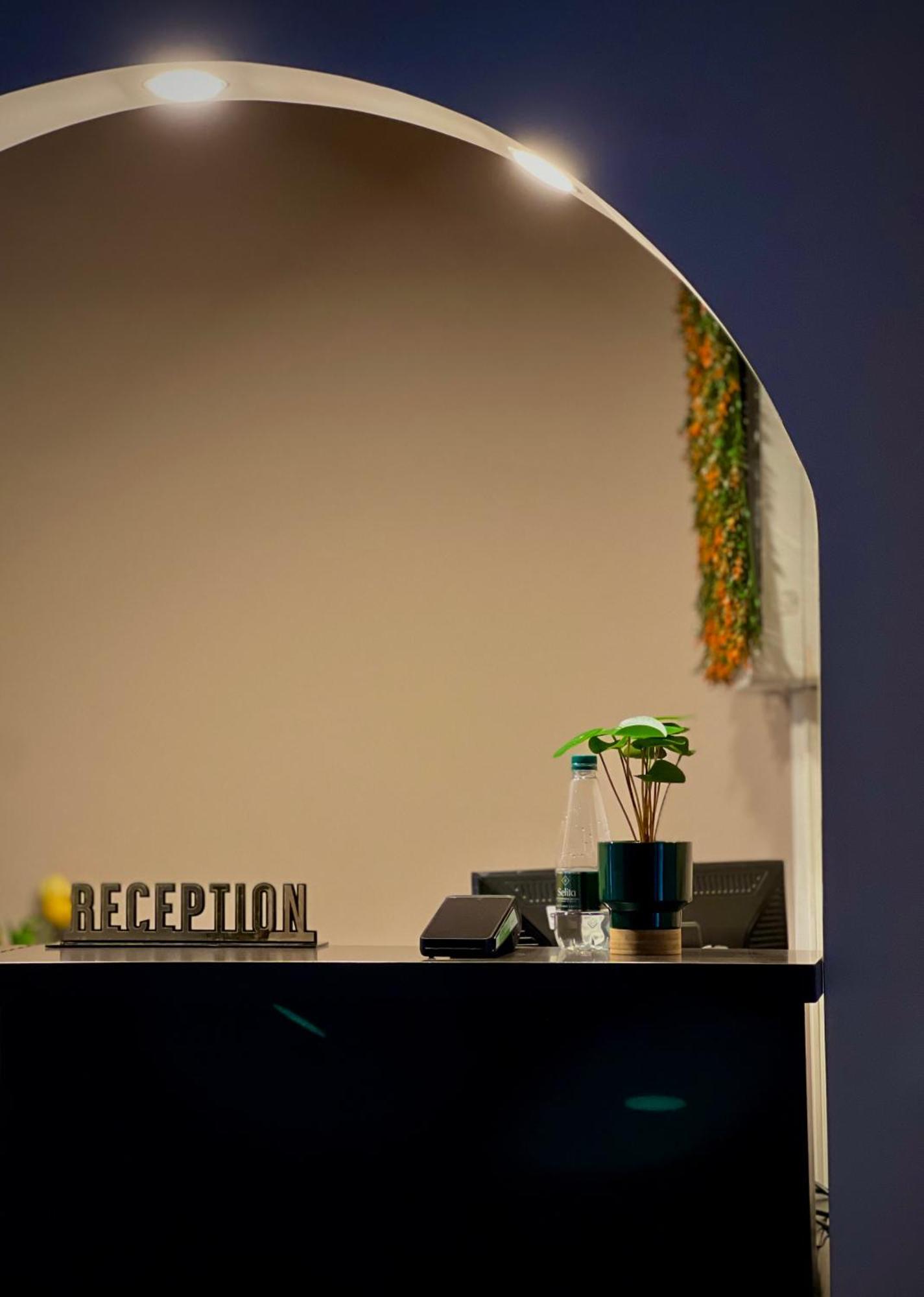 Rex Hotel Boutique Тирана Екстериор снимка