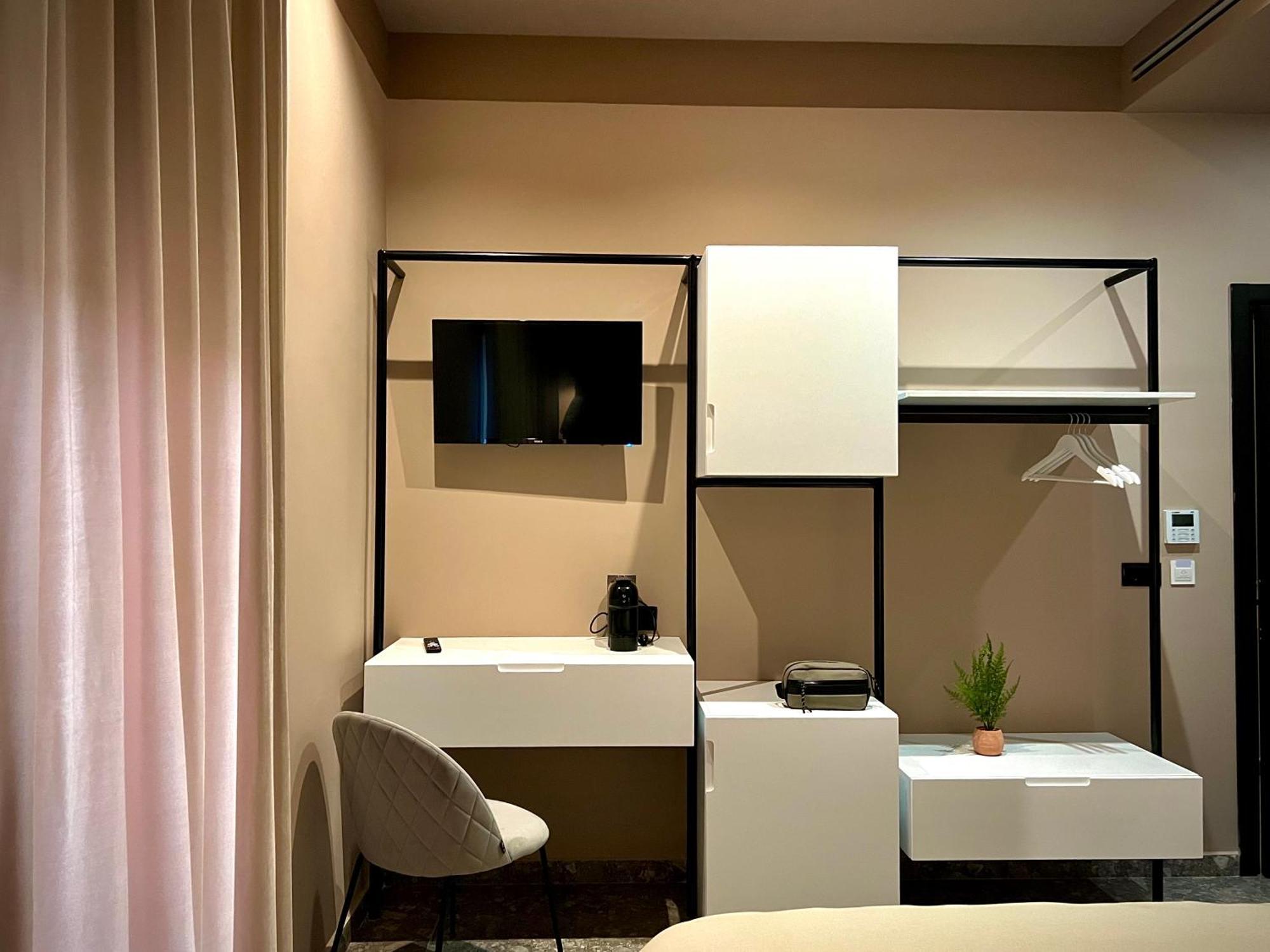Rex Hotel Boutique Тирана Екстериор снимка